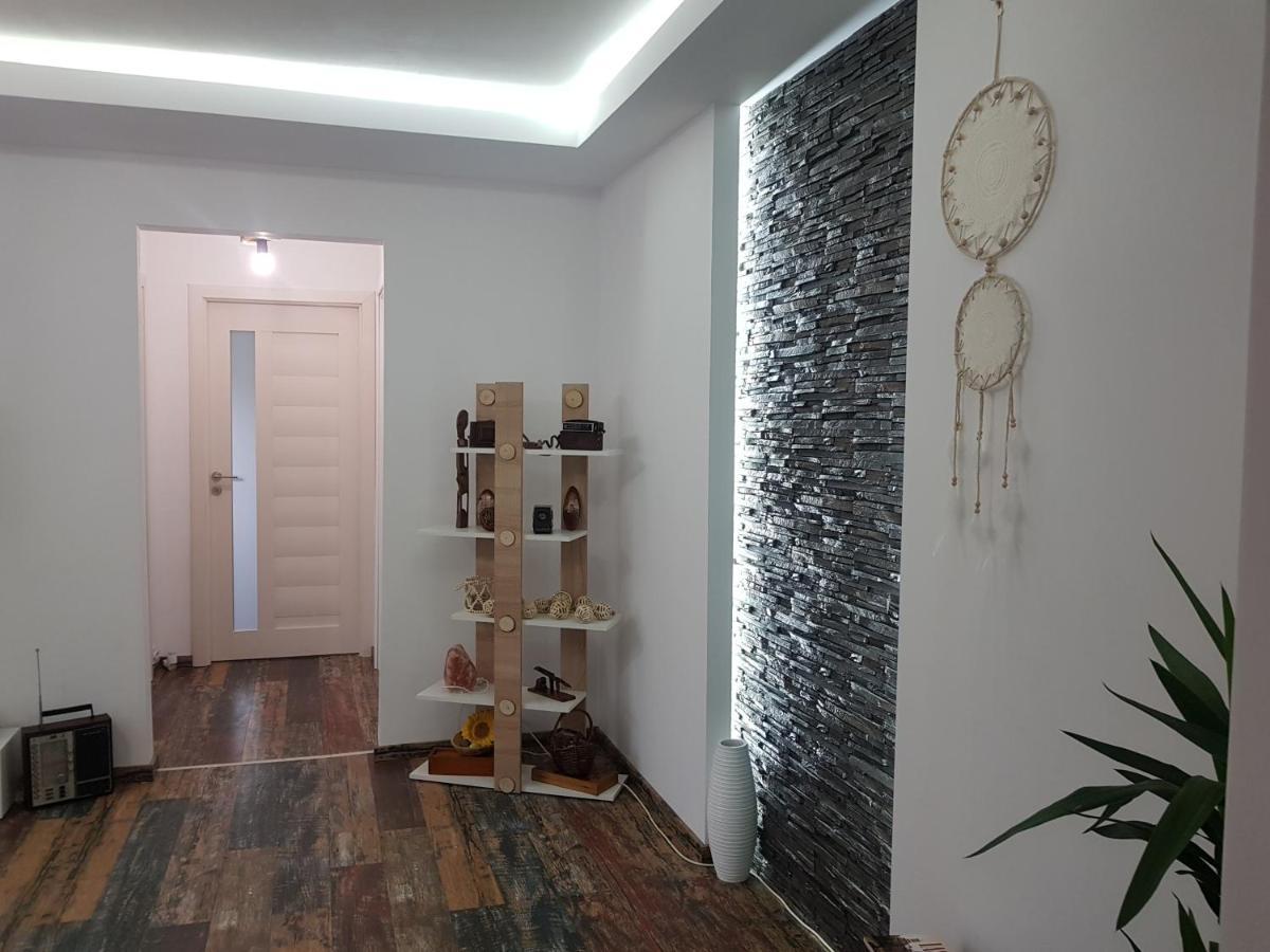 Ferienwohnung Lara Apartament Iasi Exterior foto