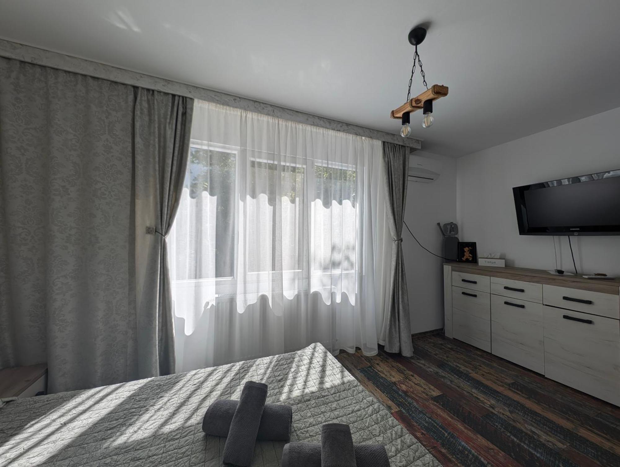 Ferienwohnung Lara Apartament Iasi Exterior foto